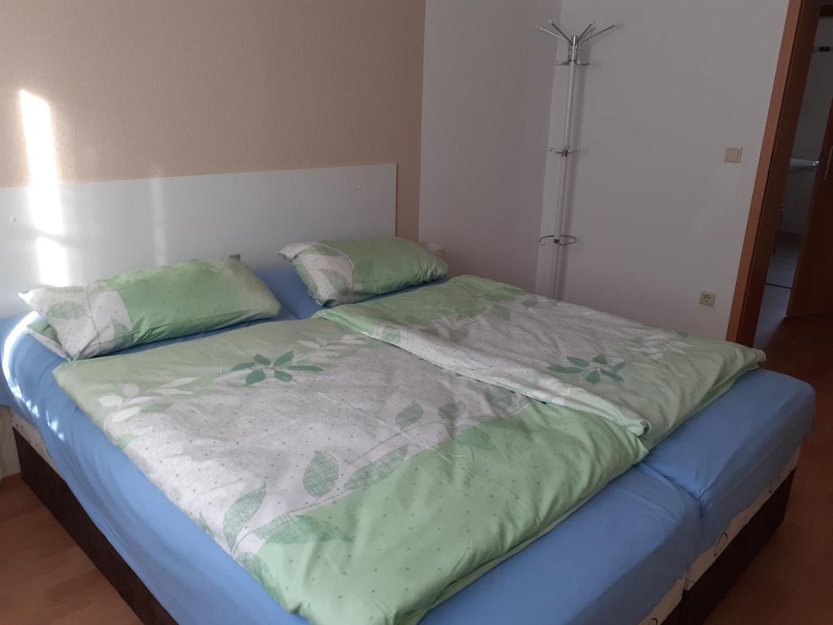 Ferienwohnung - August-Bebel-Str. 19 Oelsnitz  Exteriör bild